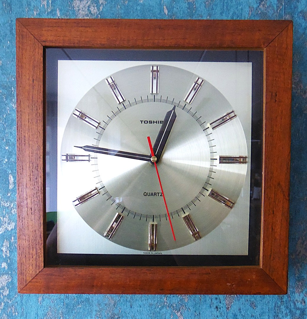 SAM_8412 Vintage Toshiba TCQ-150 Wall Clock - Image 1