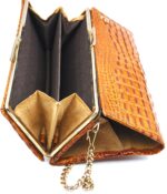 Pierre Cardin crocodile-effect leather handbag - Image 9