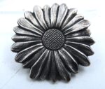 Old flower-shaped vintage clip scarf brooch