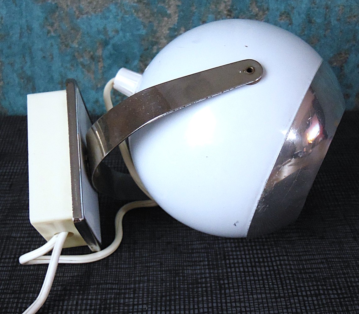 SAM_8812 Vintage Space Age Italian Design Sphere Wall Lamp - Image 1