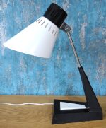 Vintage Bauhaus style table lamp - Image 3