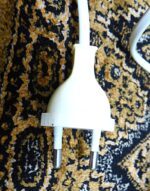 Vintage bedside lamp with ceramic base - Image 6