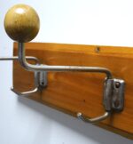 Mid-century Vintage 3-hook wooden rack - Image 4