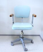 Elegant Bauhaus style vintage desk chair - Image 2