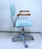 Elegant Bauhaus style vintage desk chair - Image 5