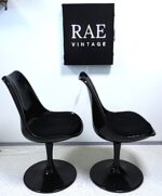 A pair of two Eero Saarinen style ''tulip'' chairs - Image 5