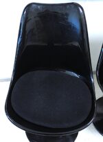 A pair of two Eero Saarinen style ''tulip'' chairs - Image 6