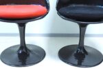 A pair of two Eero Saarinen style ''tulip'' chairs - Image 8