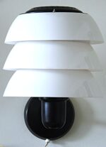 Vintage Space Age Estoplast wall lamp model 5003 - Image 2