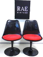 A pair of two Eero Saarinen style ''tulip'' chairs - Image 2