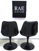 A pair of two Eero Saarinen style ''tulip'' chairs - Image 4