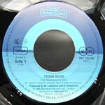 7″ single by Tessa Niles “The President’s girl” - Image 4