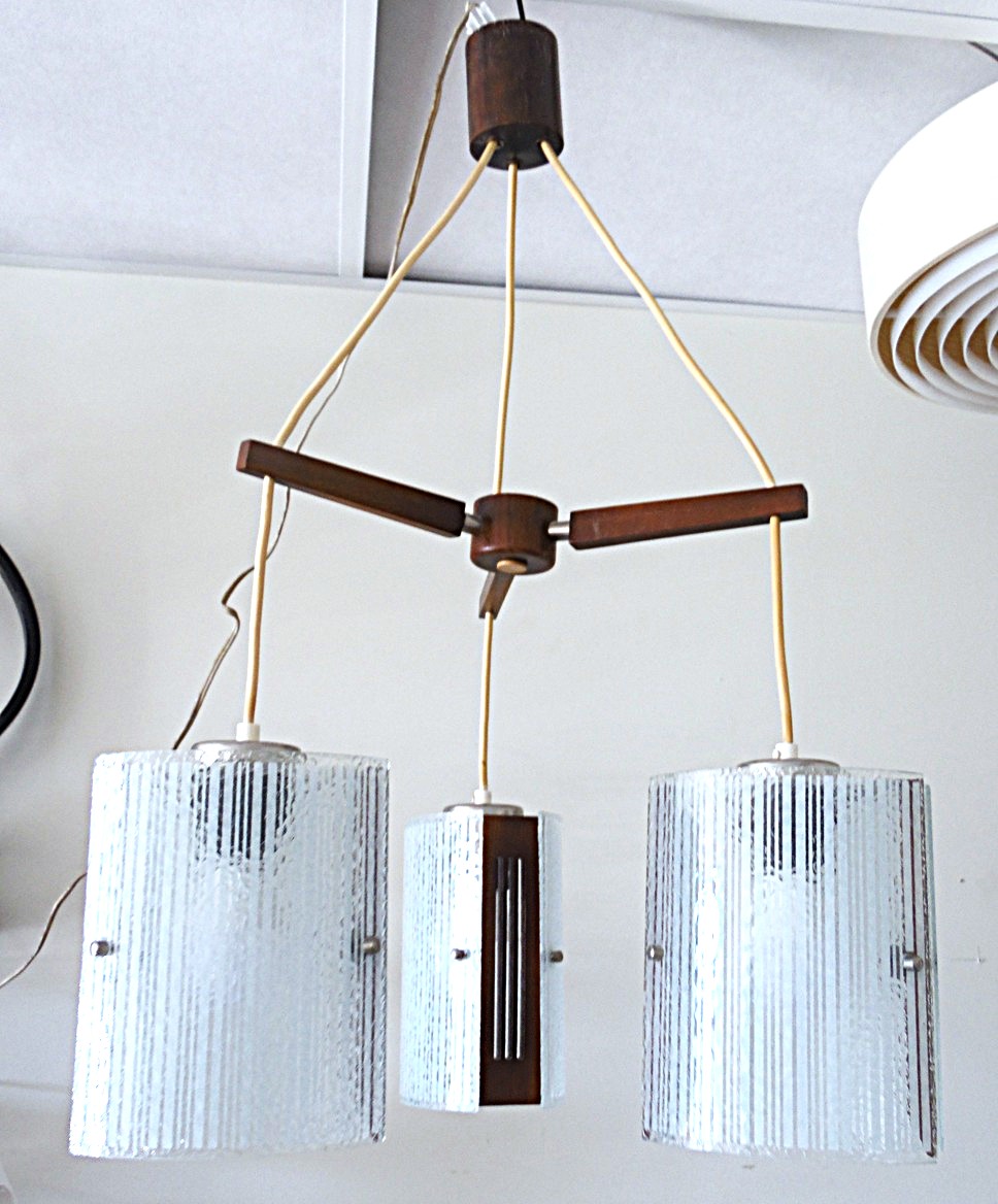 SAM_2087 Vintage 3 light pendant light - Image 1