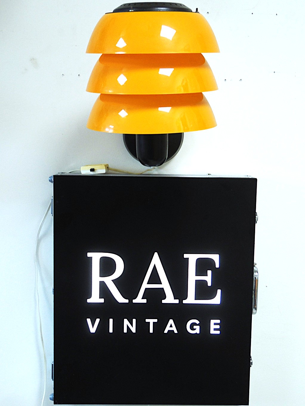 SAM_2102 Vintage Space Age Estoplast wall lamp model 5003 - Image 1